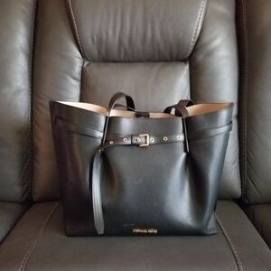 Black Michael Kors Tote